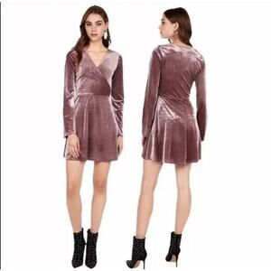 NWT Express Womens Size Medium Pink Mauve Long Sleeve Soft Corduroy‎ Wrap Dress